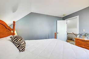 18 Mi to Skiing: Colorful Home in Springfield!