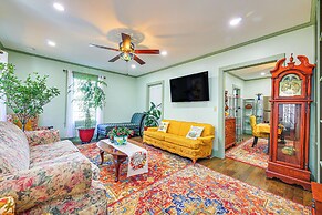 18 Mi to Skiing: Colorful Home in Springfield!