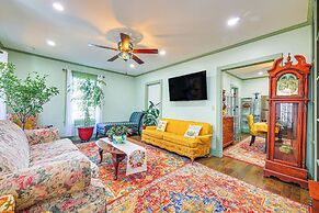 18 Mi to Skiing: Colorful Home in Springfield!