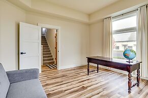 Walk to Independence Theatre: Dtwn Retreat!