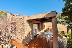 Residence with pool in Costa Paradiso