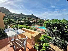 Residence with pool in Costa Paradiso