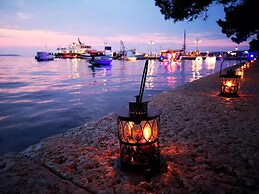 Welcoming Apartment With Shared Pool
