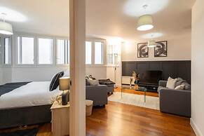 Host Stay Metropolitan House Apartment