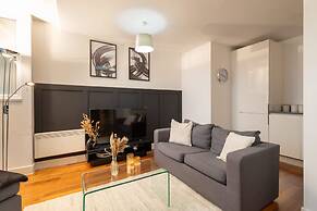 Host Stay Metropolitan House Apartment