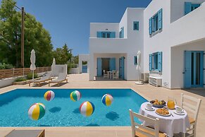 Venus s Seaside Bliss - Paros Dream Haven