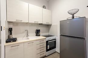 Filiatra Welcoming Hideaway - A Cozy Urban Escape