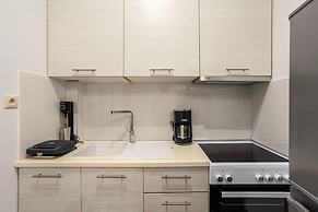 Filiatra Welcoming Hideaway - A Cozy Urban Escape