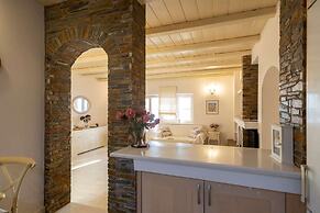 Verga Stone Haven - Seafront Waves Embrace