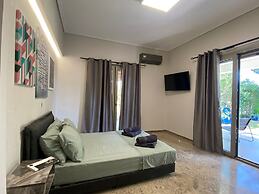 Kalamata Garden Haven - Escape Amidst Greenery