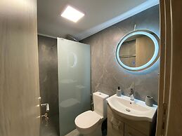 Kalamata Garden Haven - Escape Amidst Greenery