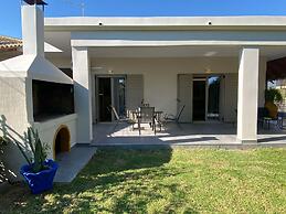 Kalamata Garden Haven - Escape Amidst Greenery