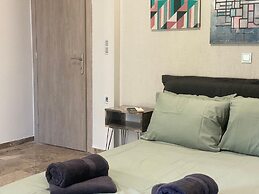 Kalamata Garden Haven - Escape Amidst Greenery