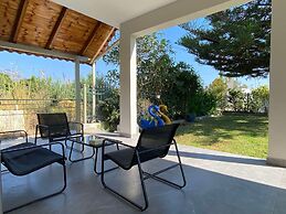 Kalamata Garden Haven - Escape Amidst Greenery