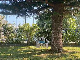 Kalamata Garden Haven - Escape Amidst Greenery