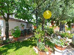 Welcoming Apartment With Garden