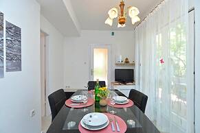 Welcoming Apartment With Garden