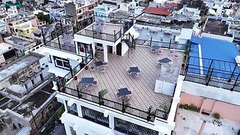 Udaipur View Guest House & Restaurant