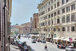 Luxury apartment near Fori Imperiali