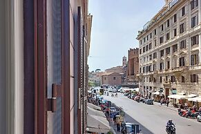 Luxury apartment near Fori Imperiali