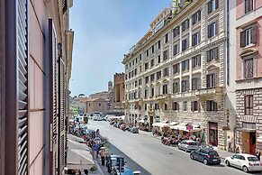 Luxury apartment near Fori Imperiali