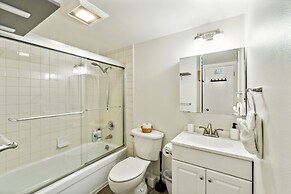 Central Bellevue Guesthouse 2 Bedroom Duplex