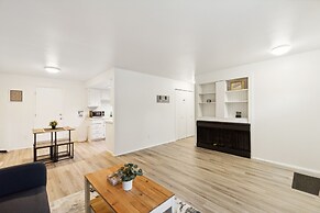 Central Bellevue Guesthouse 2 Bedroom Duplex