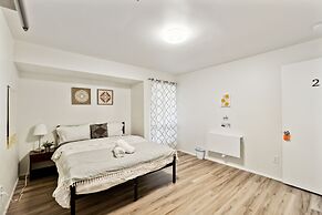 Central Bellevue Guesthouse 2 Bedroom Duplex