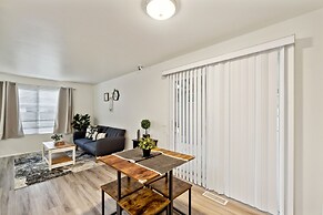 Central Bellevue Guesthouse 2 Bedroom Duplex