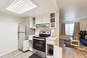 Central Bellevue Guesthouse 2 Bedroom Duplex