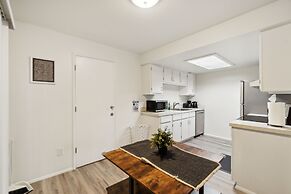 Central Bellevue Guesthouse 2 Bedroom Duplex