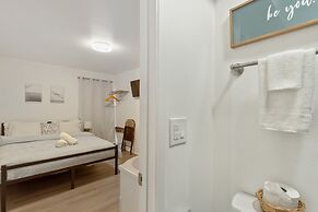 Central Bellevue Retreat 2 Bedroom Duplex