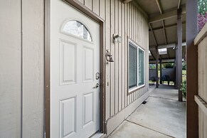 Central Bellevue Retreat 2 Bedroom Duplex