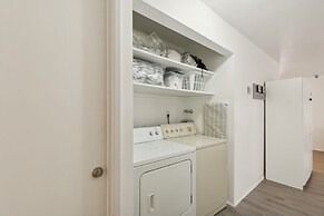 Central Bellevue Retreat 2 Bedroom Duplex