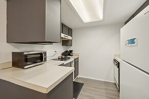 Central Bellevue Retreat 2 Bedroom Duplex