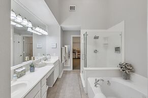 Spacious Urban Uptown Retreat 3 Bedroom Townhouse