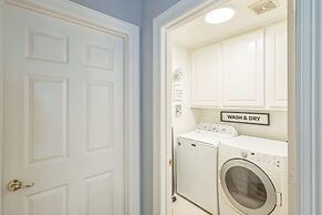 Spacious Urban Uptown Retreat 3 Bedroom Townhouse