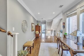 Spacious Urban Uptown Retreat 3 Bedroom Townhouse