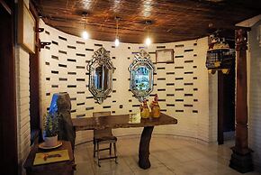 Ary's Hotel Yogyakarta