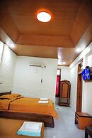 Ary's Hotel Yogyakarta