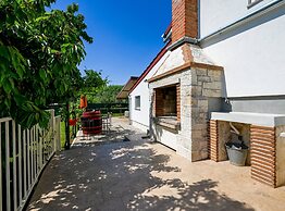 Rovinj Countryside Escape Holiday Home