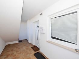 Tranquil and Bright Apartment With Loggia