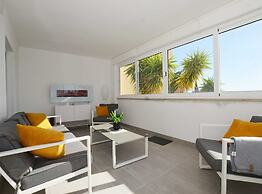 Tranquil and Bright Apartment With Loggia