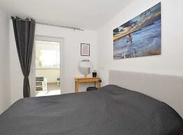 Tranquil and Bright Apartment With Loggia