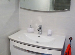 Peaceful and Cozy Apartment With Terrace