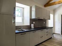 The Poolside Stone House in Bale