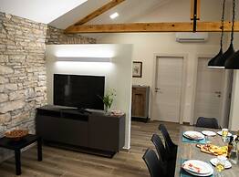 The Poolside Stone House in Bale