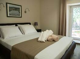 The Poolside Stone House in Bale