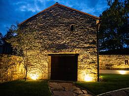 The Poolside Stone House in Bale