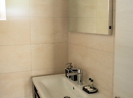 The Poolside Stone House in Bale